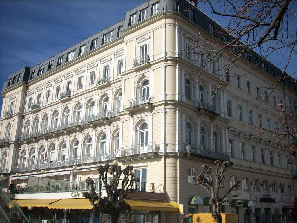Garconniere Im Ehemaligen Hotel Austria Gmunden Exterior photo